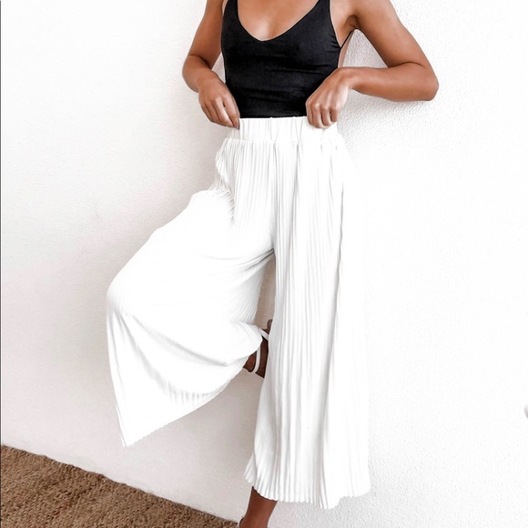 Pants - Mishkah- Silky pleated capris